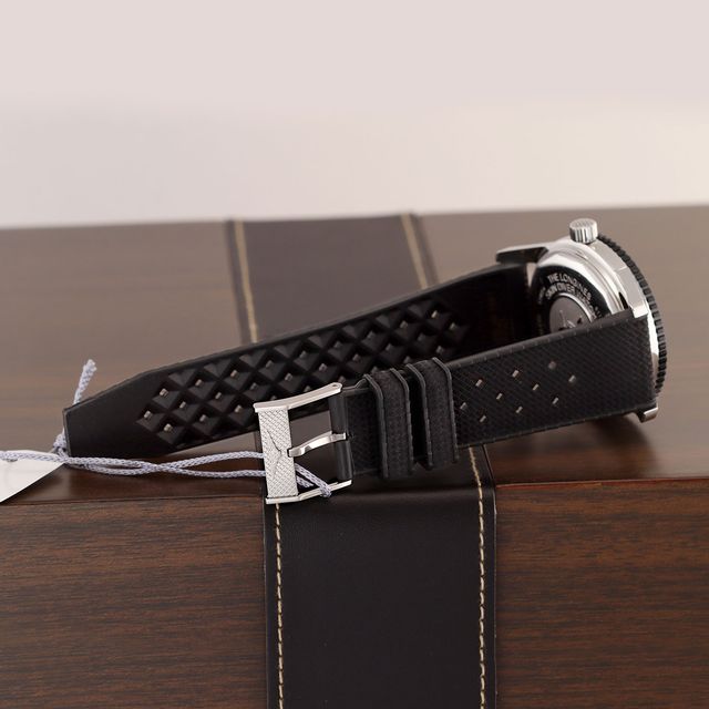 Longines Heritage L2.822.4.56.9 Image 4